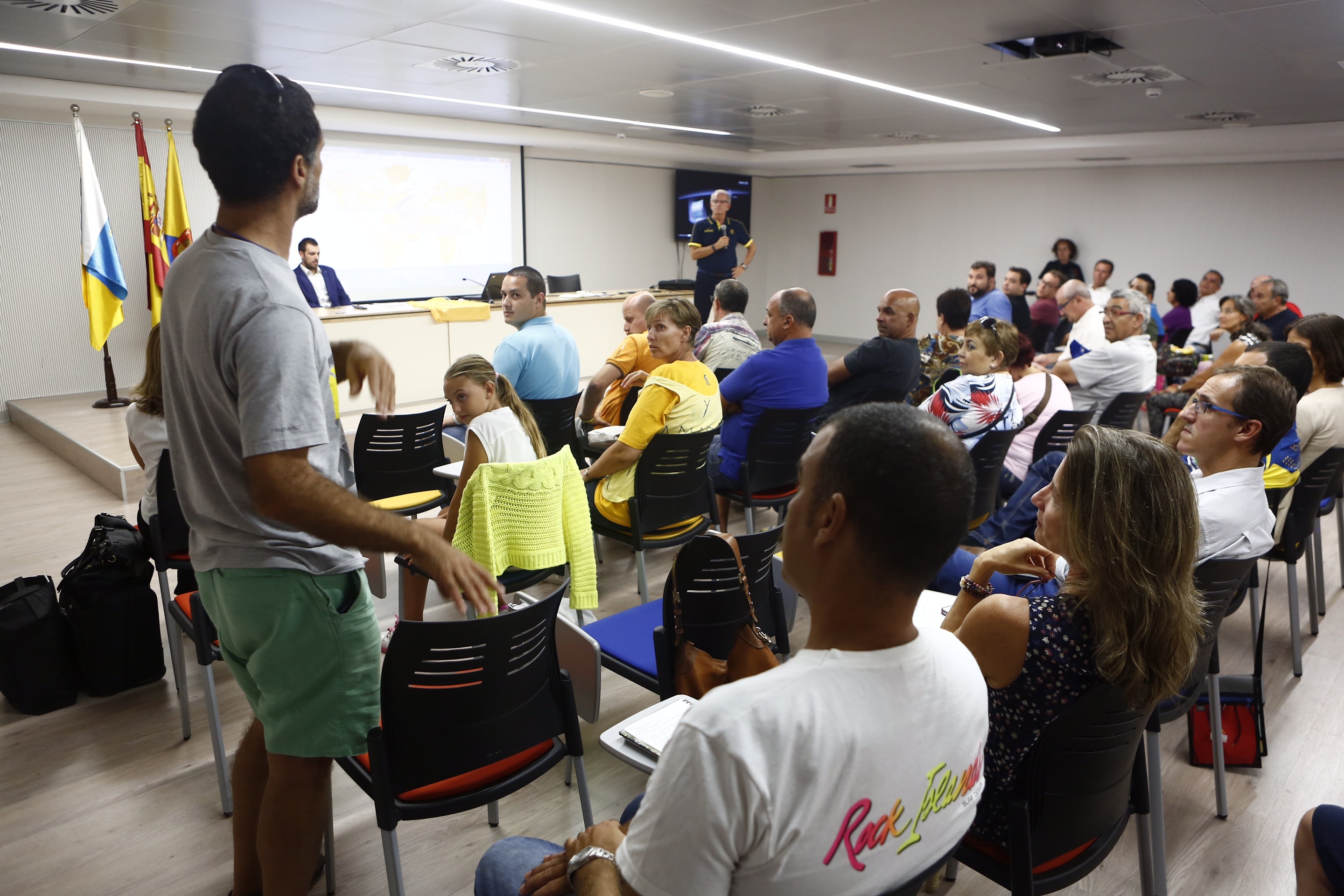 El . Gran Canaria celebra un foro abierto con sus aficionados - Club  Baloncesto Gran Canaria
