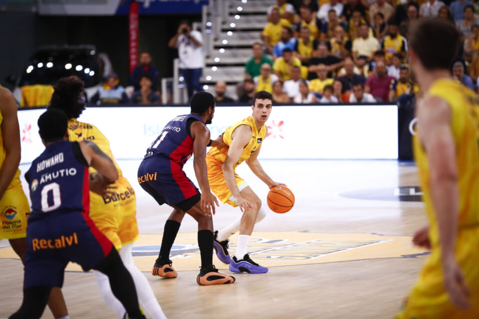 Imagen de Carlos Alocén ante Baskonia. 